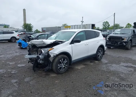 2018 Toyota Rav4 Le z USA, uszkodzony, nr VIN 2T3BFREV7JW851015